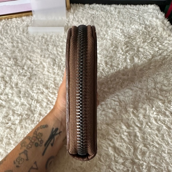 Bottega Veneta Intrecciato Long Zip Around Wallet Tan - Picture 4 of 10